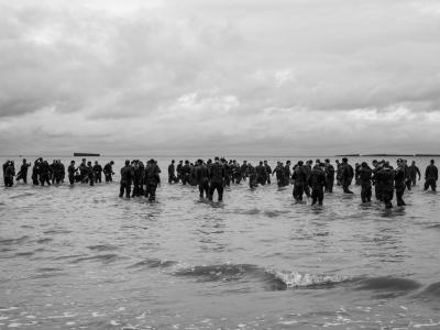 /images/gallery/03_arromanches-soldats.jpg